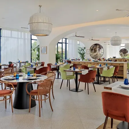 Hotel H10 Imperial Tarraco 4*